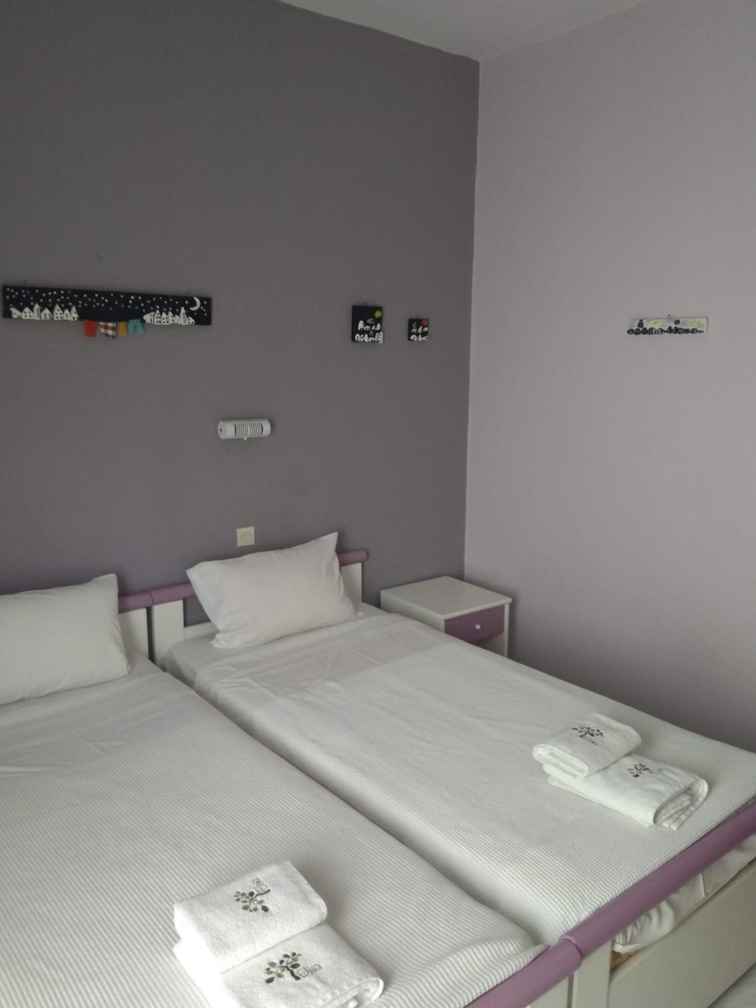 Seaside Studios Paralia Dionysiou Ngoại thất bức ảnh
