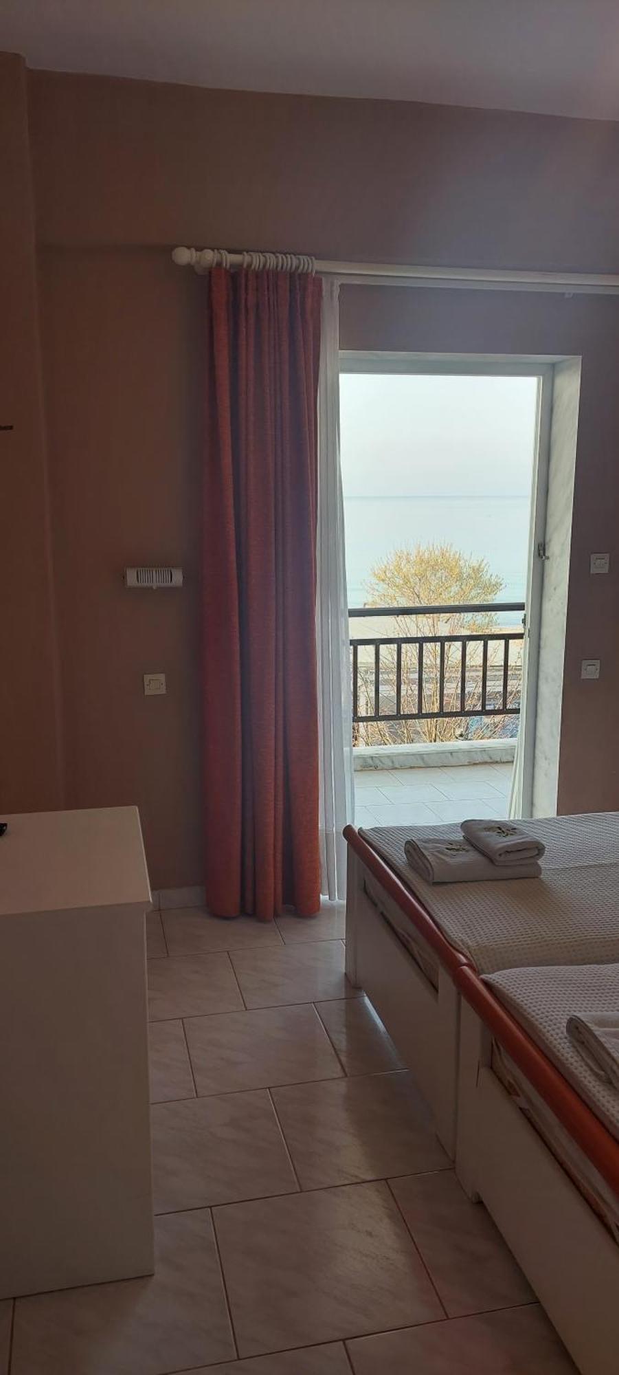 Seaside Studios Paralia Dionysiou Phòng bức ảnh