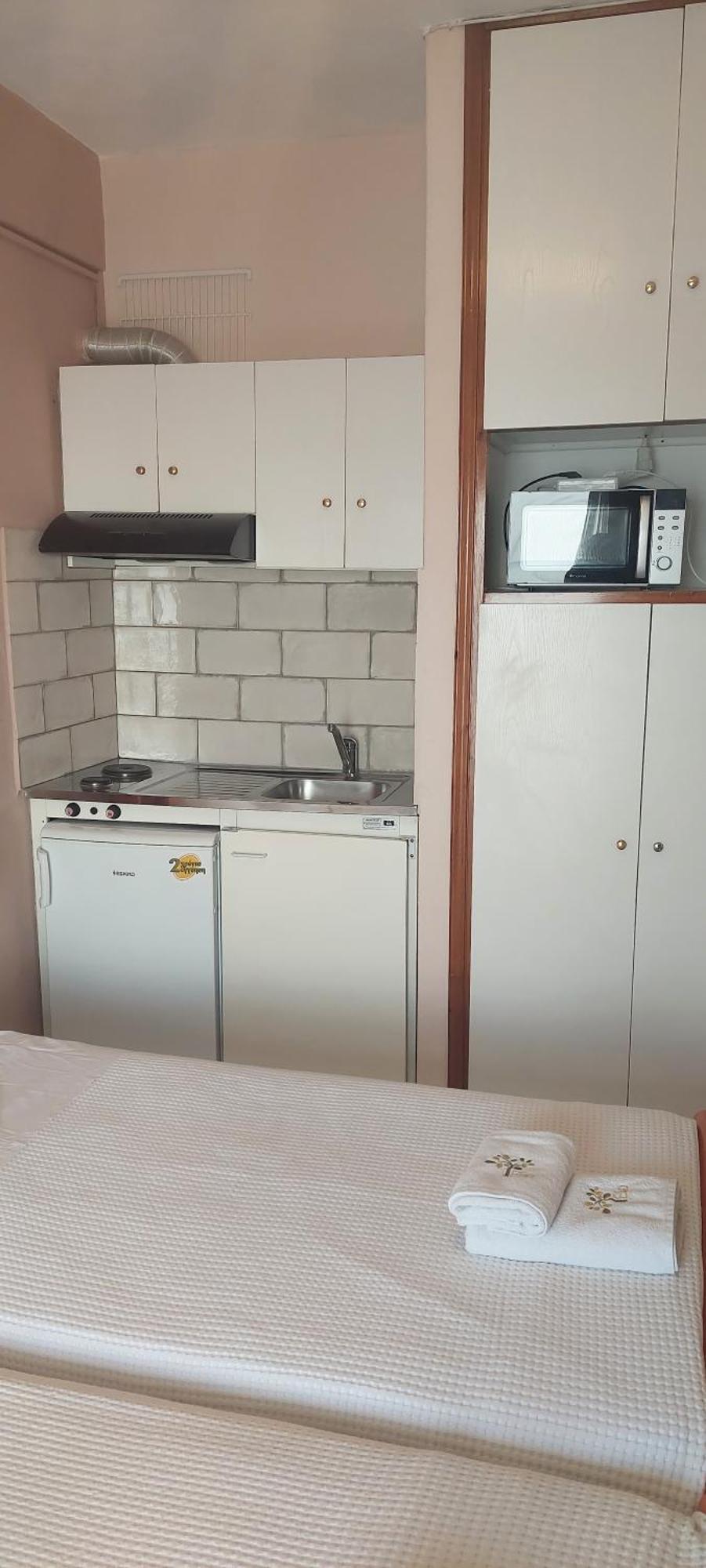 Seaside Studios Paralia Dionysiou Ngoại thất bức ảnh