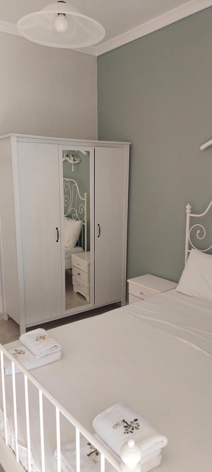 Seaside Studios Paralia Dionysiou Ngoại thất bức ảnh