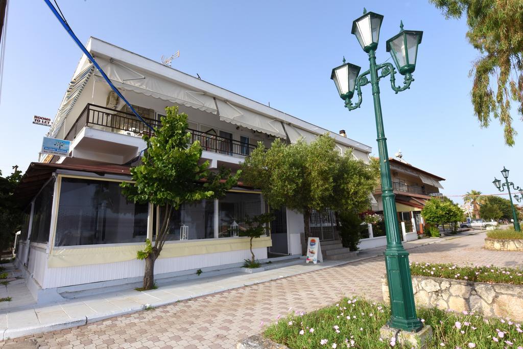 Seaside Studios Paralia Dionysiou Ngoại thất bức ảnh