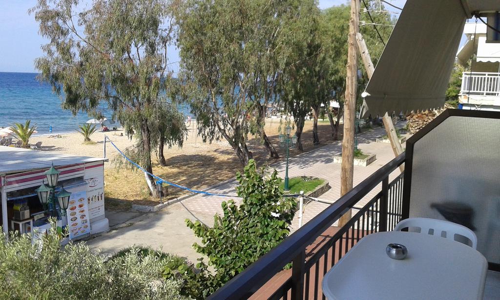 Seaside Studios Paralia Dionysiou Ngoại thất bức ảnh